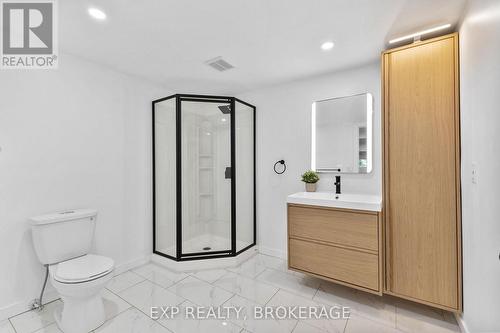 1502 Farnsworth Avenue, Ottawa, ON - Indoor Photo Showing Bathroom