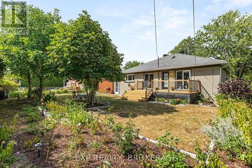 1502 Farnsworth Avenue, Ottawa, ON - Outdoor With Deck Patio Veranda