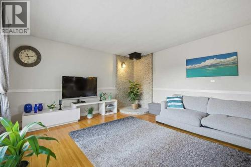 524 Hunterplain Hill Nw, Calgary, AB 