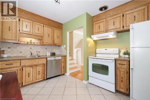 249 Murdock Avenue, Waterloo, ON - Indoor Photo Showing Kitchen