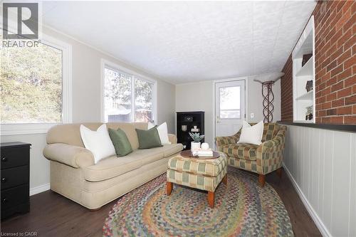 249 Murdock Avenue, Waterloo, ON - Indoor Photo Showing Living Room