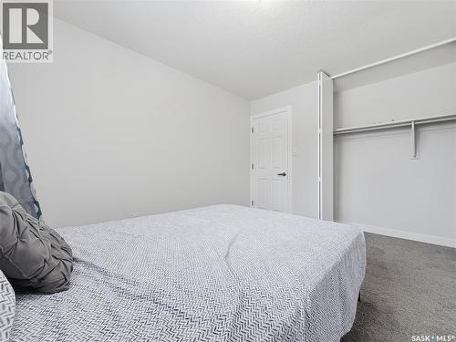 158 Bentley Drive, Regina, SK - Indoor Photo Showing Bedroom