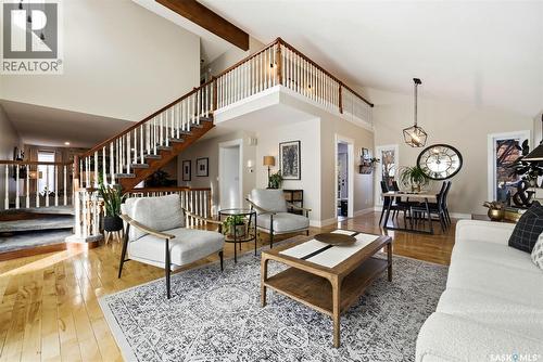 2611 Grainger Place E, Regina, SK - Indoor Photo Showing Living Room