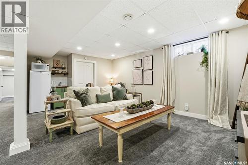 2611 Grainger Place E, Regina, SK - Indoor