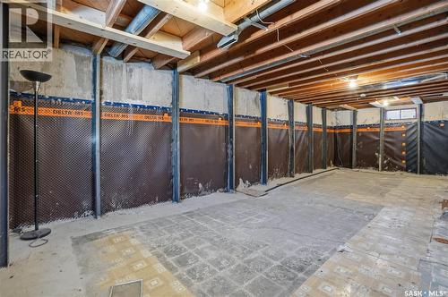 4214 Richmond Place, Regina, SK - Indoor Photo Showing Basement