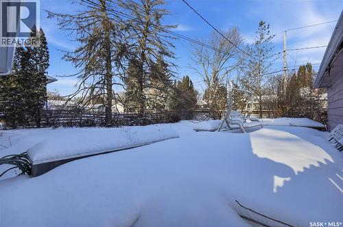4214 Richmond Place, Regina, SK - Outdoor
