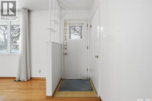 4214 Richmond Place, Regina, SK - Indoor Photo Showing Other Room