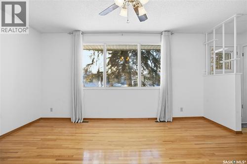 4214 Richmond Place, Regina, SK - Indoor Photo Showing Other Room