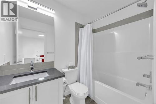 Ensuite in Primary Bedroom #2 - 623 Cranbrook Walk Se, Calgary, AB - Indoor Photo Showing Bathroom