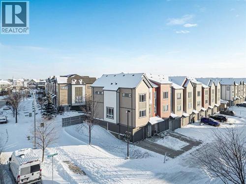 335 Copperpond Row Se, Calgary, AB 