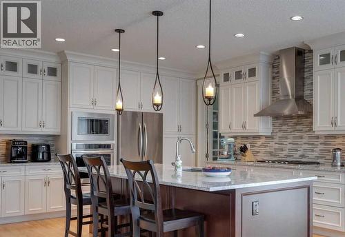 417 29 Avenue Nw, Calgary, AB - Indoor Photo Showing Kitchen With Upgraded Kitchen
