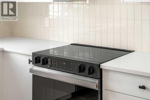 302, 550 Seton Circle Se, Calgary, AB - Indoor Photo Showing Kitchen