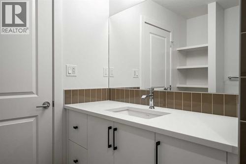 302, 550 Seton Circle Se, Calgary, AB - Indoor Photo Showing Bathroom
