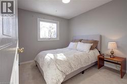 with walk in closet - 