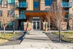 105, 145 Burma Star Road SW  Calgary, AB T3E 8A8