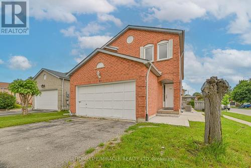 40 BLAIR CRESCENT  Barrie, ON L4M 5Y6