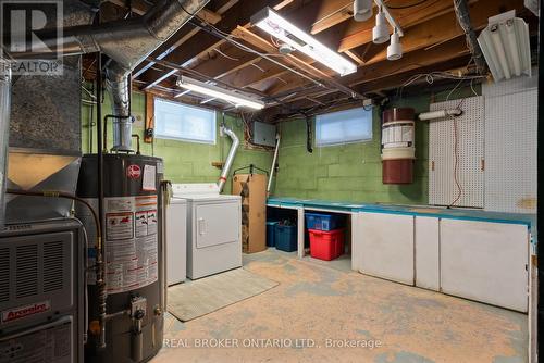 20 Cardinal Drive, Hamilton, ON - Indoor Photo Showing Laundry Room