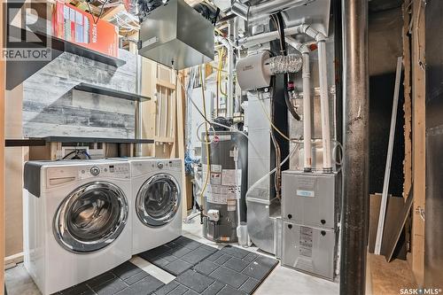 230 Kloppenburg Way, Saskatoon, SK - Indoor Photo Showing Laundry Room