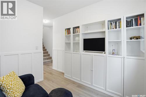 3033 Bellegarde Crescent, Regina, SK - Indoor