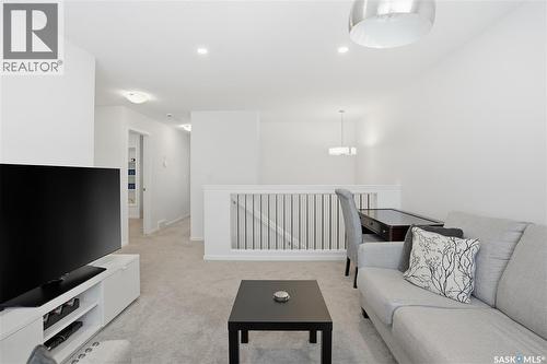 3033 Bellegarde Crescent, Regina, SK - Indoor Photo Showing Living Room