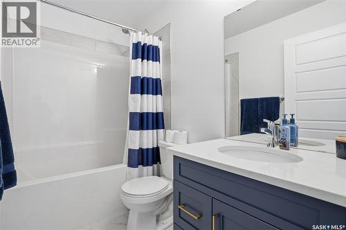 3033 Bellegarde Crescent, Regina, SK - Indoor Photo Showing Bathroom