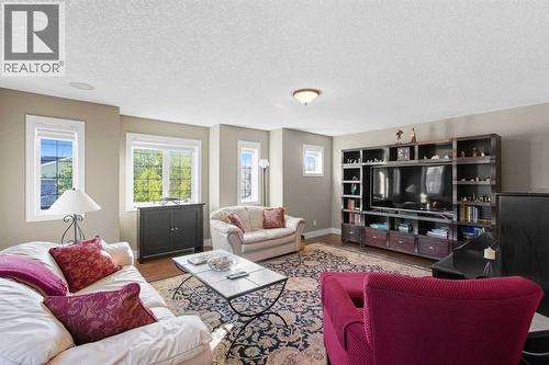 Bonus Room upper - 41 Evergreen Mount Sw, Calgary, AB - Indoor Photo Showing Living Room