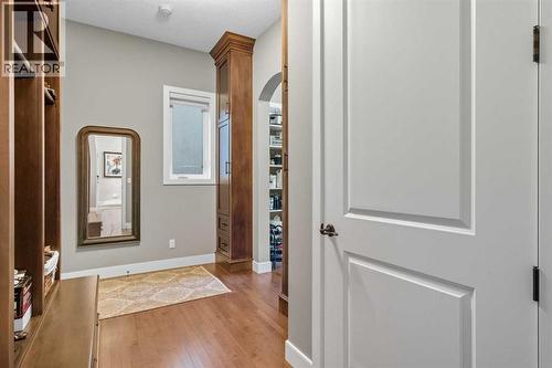 41 Evergreen Mount Sw, Calgary, AB - Indoor Photo Showing Other Room