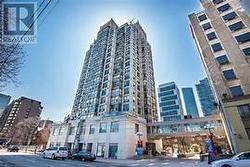 1705 - 298 JARVIS STREET  Toronto, ON M5B 2M4