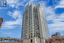 1705 - 298 JARVIS STREET  Toronto, ON M5B 2M4