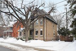 410 MCLEOD STREET  Ottawa, ON K2P 1A6