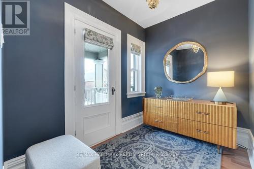 410 Mcleod Street, Ottawa, ON - Indoor Photo Showing Bedroom