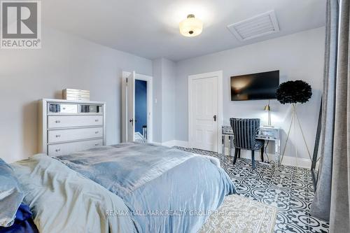 410 Mcleod Street, Ottawa, ON - Indoor Photo Showing Bedroom