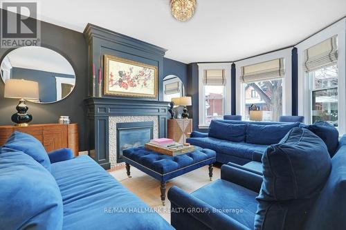 410 Mcleod Street, Ottawa, ON - Indoor Photo Showing Living Room With Fireplace