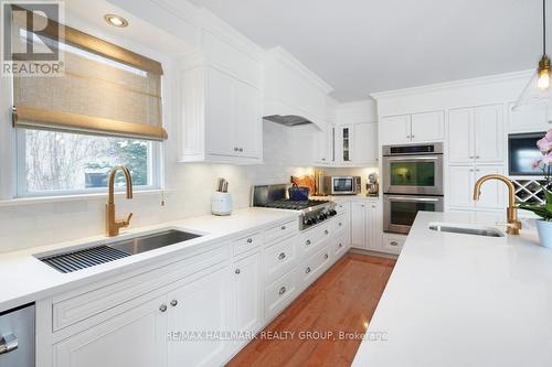 410 Mcleod Street, Ottawa, ON - Indoor Photo Showing Kitchen With Upgraded Kitchen