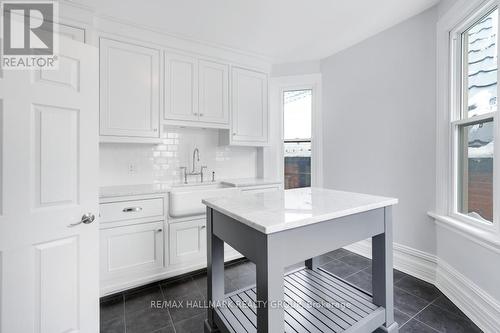 410 Mcleod Street, Ottawa, ON - Indoor Photo Showing Kitchen
