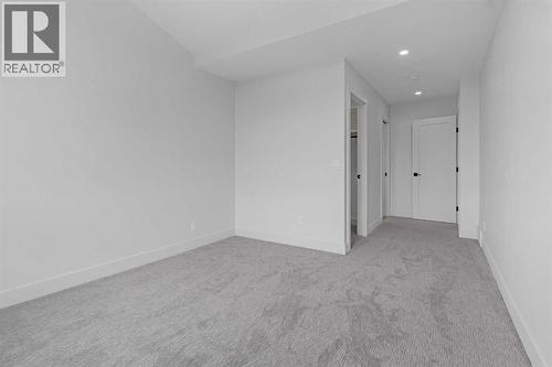 340 West Chestermere Drive, Chestermere, AB - Indoor Photo Showing Other Room