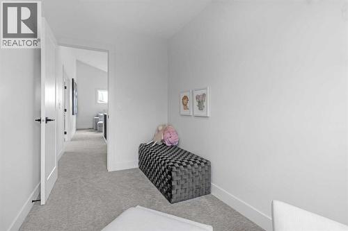 BEDROOM 4 OR FLEX ROOM - 340 West Chestermere Drive, Chestermere, AB - Indoor