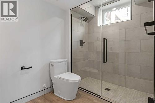 BASEMENT 5TH FULL BATH - 340 West Chestermere Drive, Chestermere, AB - Indoor Photo Showing Bathroom