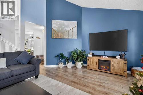 77 Summerfield Road SE  Airdrie, AB T4B 1X8