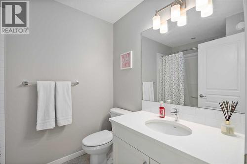 63 Masters Crescent Se, Calgary, AB - Indoor Photo Showing Bathroom