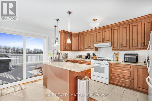 3100 Pattee Road E, Champlain, ON - Indoor Photo Showing Kitchen