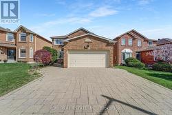 109 VALLEYMEDE DRIVE  Richmond Hill, ON L4B 1T6