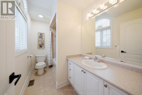 165 Alison Crescent, Oakville, ON - Indoor Photo Showing Bathroom