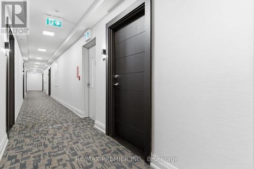 914 - 212 King William Street, Hamilton, ON - Indoor Photo Showing Other Room