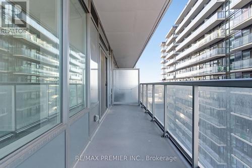 914 - 212 King William Street, Hamilton, ON - Outdoor With Exterior