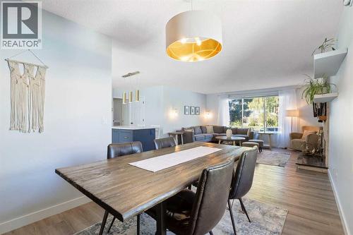 27 Deercrest Close Se, Calgary, AB - Indoor Photo Showing Dining Room