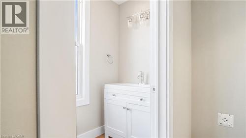 Bathroom with vanity and baseboards - 491 Upper Wentworth Street, Hamilton, ON - Indoor