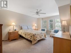 large primary bedroom - 