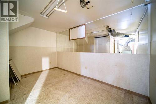 706 7 Avenue, Wainwright, AB - Indoor Photo Showing Other Room