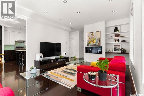 1980 Ottawa Street, Regina, SK - Indoor Photo Showing Living Room